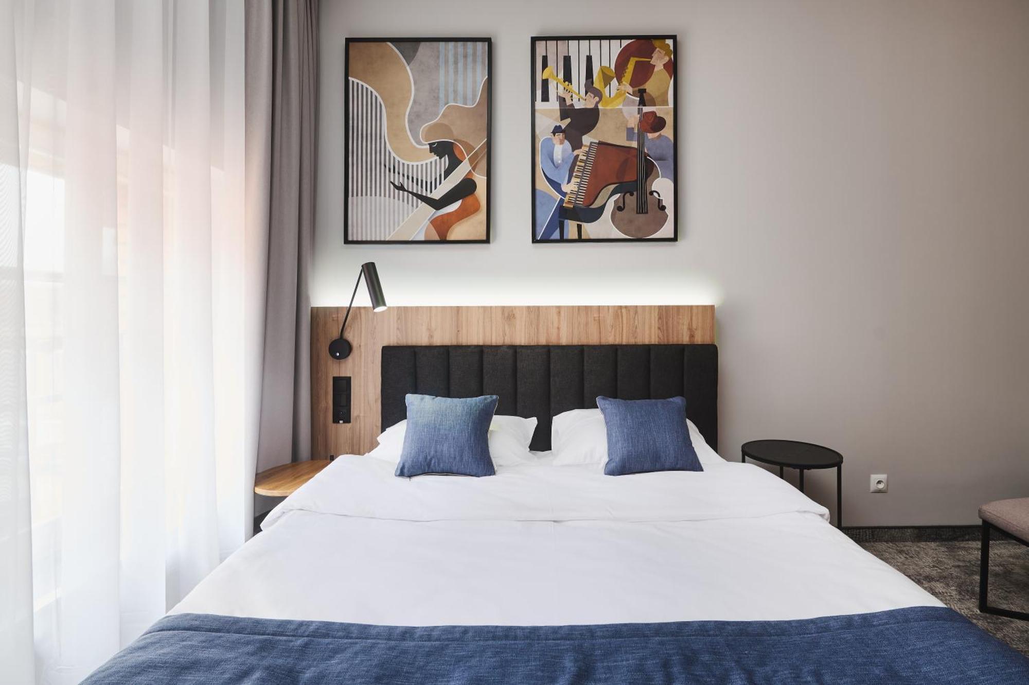 Hotel Halo 4*